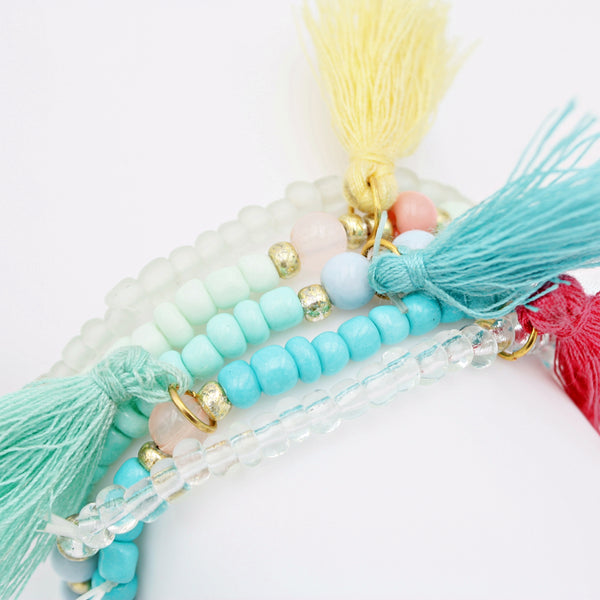 Perlenarmband bunt